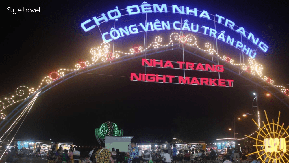 Browse Nha Trang Night Market